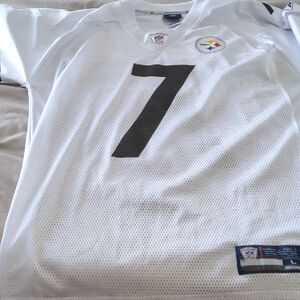 Reebok White and Black Sports Jersey